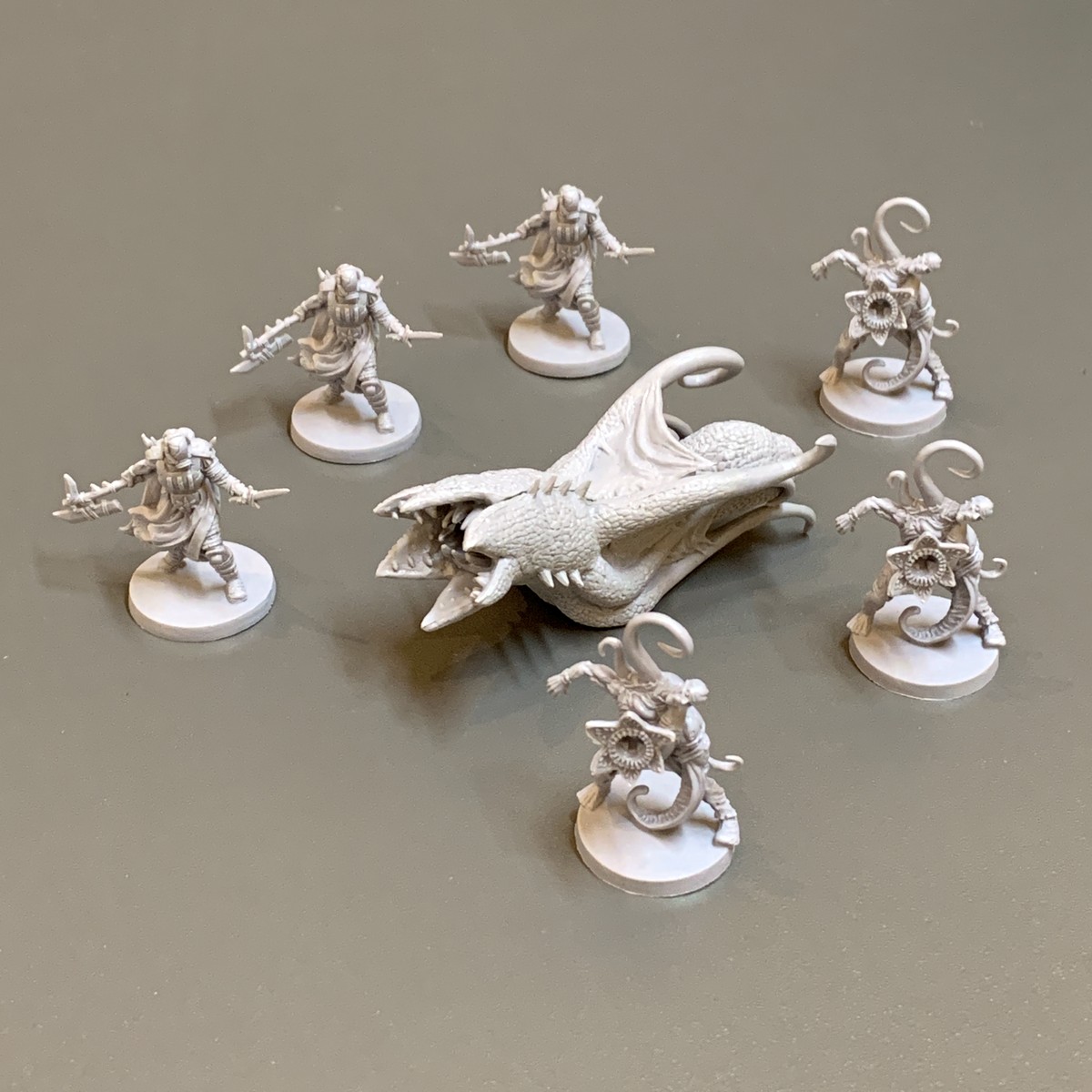 Lot 6 Alpha Worm SciFi Miniatu - đánh giá và giá Board Game Horror Movie